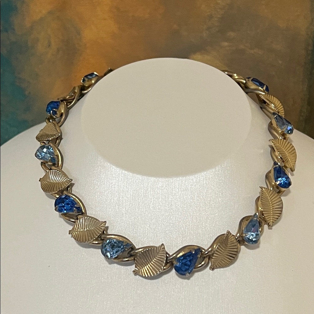 Vintage leaf & blue rhinestone choker gold tone necklace